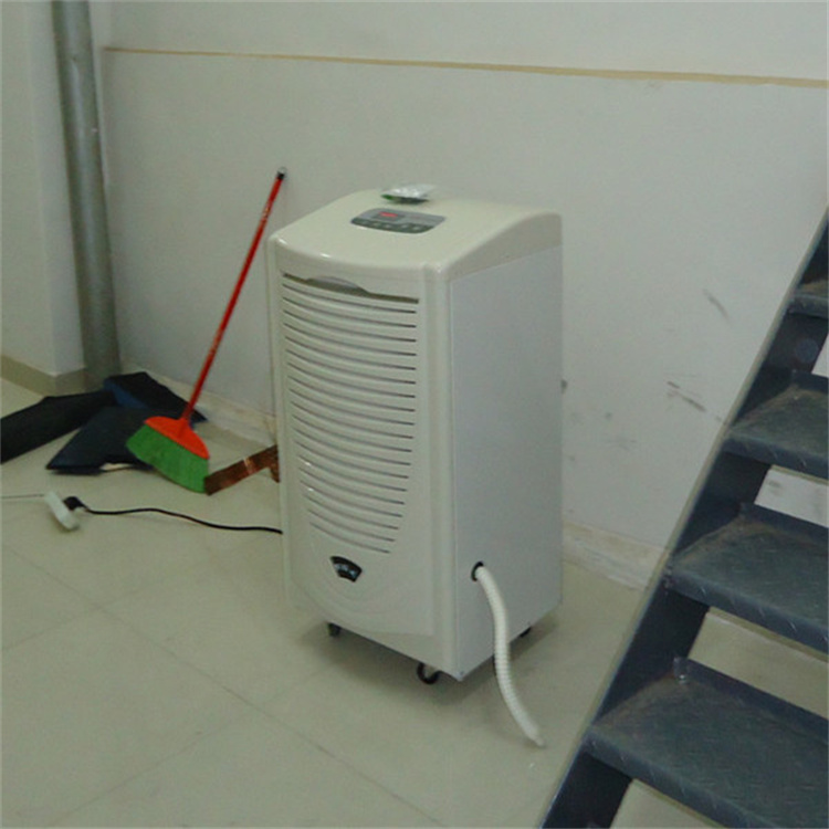 药品冷库湿度控制：除湿机的智慧守护